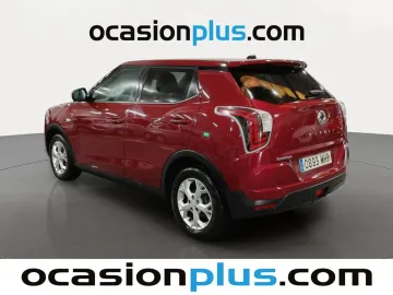 Car image 4