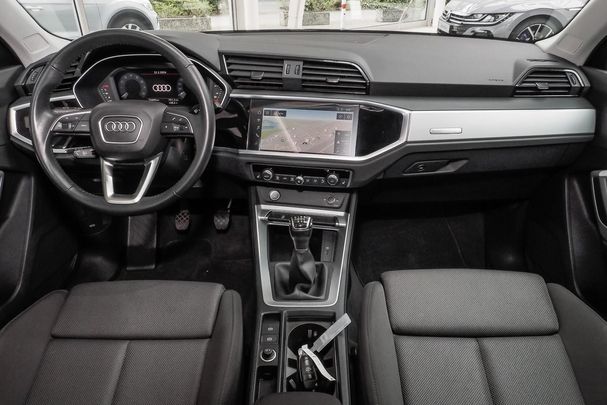 Audi Q3 35 TFSI S-line 110 kW image number 10