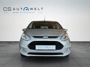 Car image 3