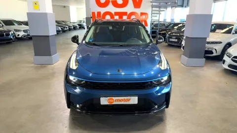 Car image 4