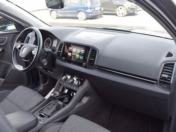 Car image 40