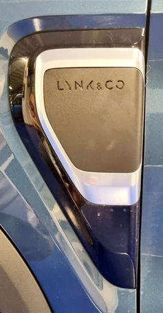 Lynk & Co 01 PHEV 192 kW image number 3