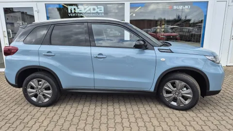 Car image 2