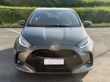 Car image 4