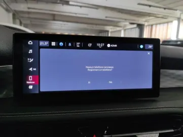 Car image 34