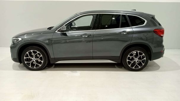 BMW X1 sDrive18d xLine 110 kW image number 3