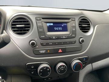 Car image 15