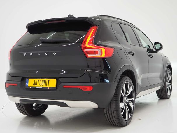 Volvo XC40 R Recharge T4 Design 155 kW image number 13