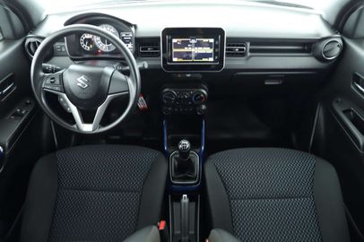 Car image 12