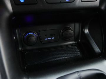 Car image 37