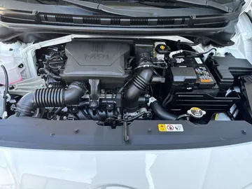 Car image 30