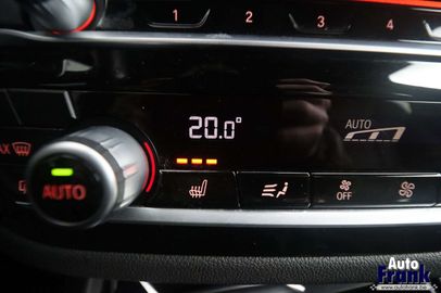 Car image 37