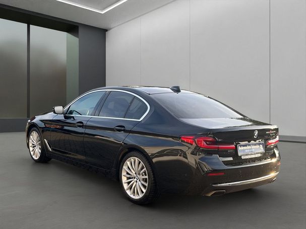 BMW 530d Luxury Line xDrive 210 kW image number 10