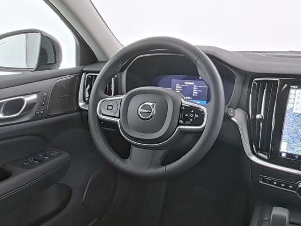 Volvo V60 Cross Country AWD B4 145 kW image number 6