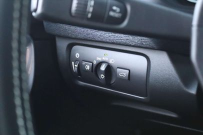 Car image 36