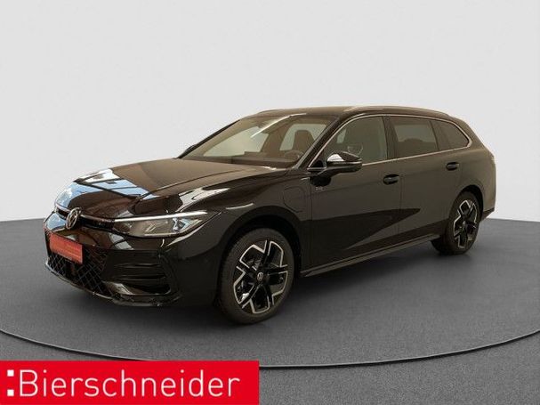 Volkswagen Passat Variant 1.5 eHybrid R-Line DSG 200 kW image number 1