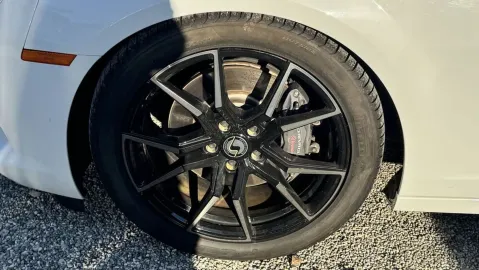 Car image 39