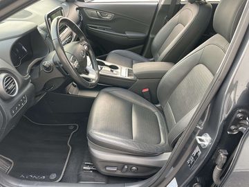 Car image 30