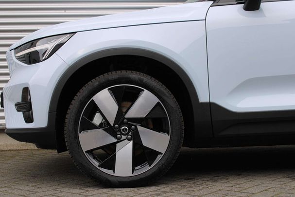 Volvo XC40 Single Motor Extended Range Plus 185 kW image number 6