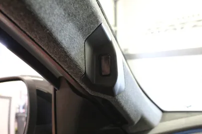 Car image 49