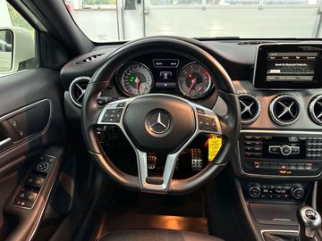 Car image 37