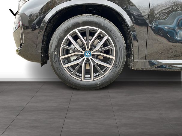 BMW iX1 eDrive20 M Sport 150 kW image number 12