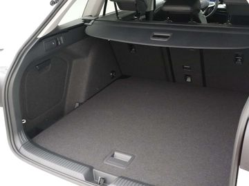 Car image 36