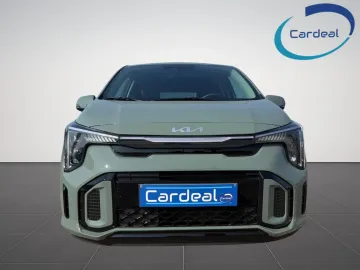Car image 3
