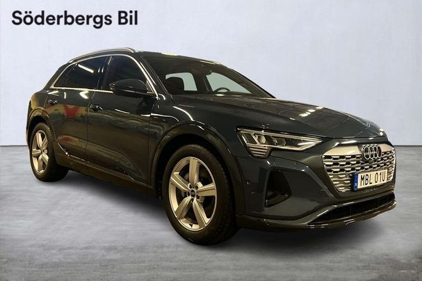 Audi Q8 55 quattro e-tron 300 kW image number 15