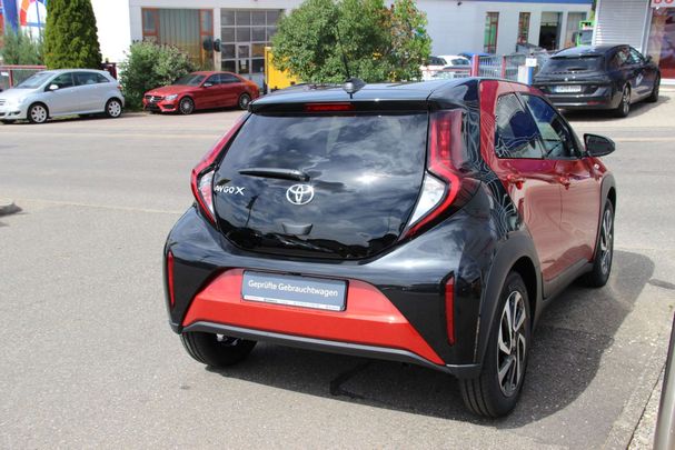 Toyota Aygo X 1.0 53 kW image number 20