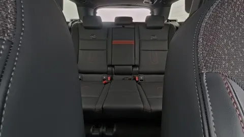 Car image 26