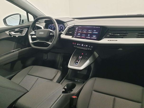 Audi Q4 40 e-tron S-line 150 kW image number 3