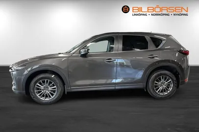 Car image 5