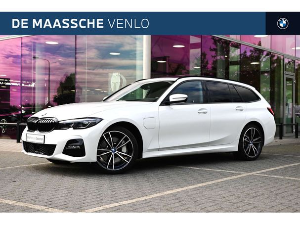 BMW 330e Touring M Sport xDrive 215 kW image number 1