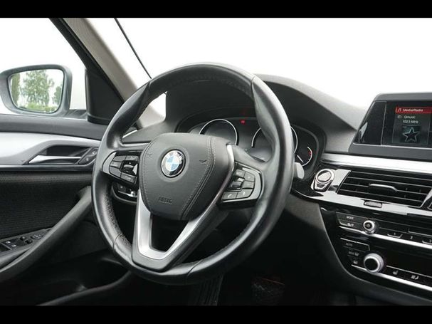 BMW 520i 135 kW image number 18