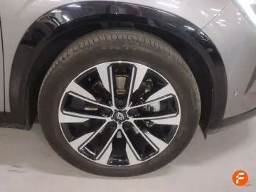 Car image 29