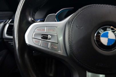 Car image 33