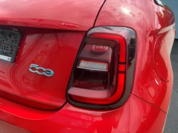 Car image 24
