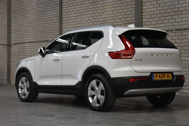 Volvo XC40 B3 Momentum 120 kW image number 3