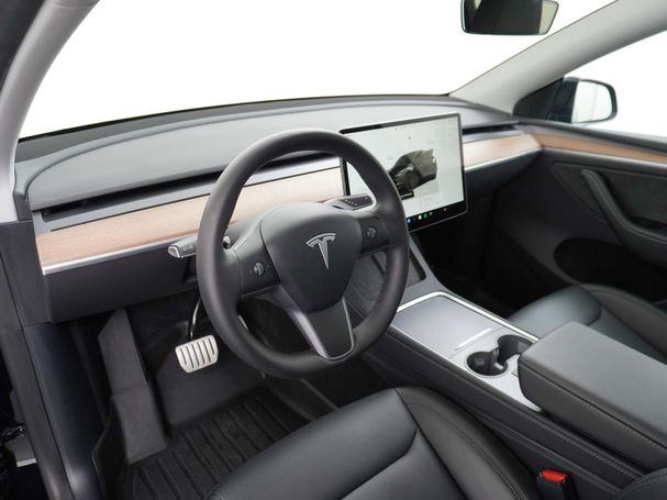 Tesla Model Y Performance AWD 393 kW image number 16