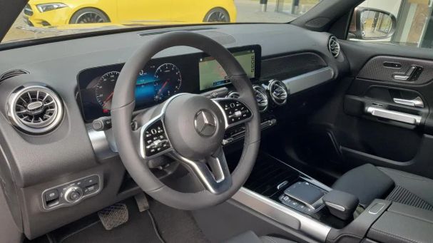 Mercedes-Benz GLB 180 100 kW image number 9