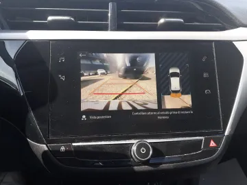 Car image 26