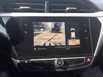 Car image 26