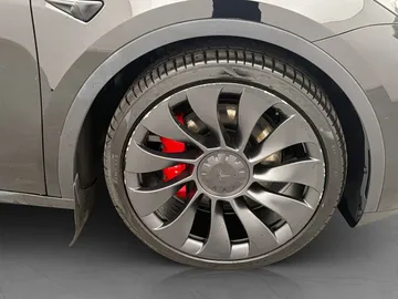 Car image 37