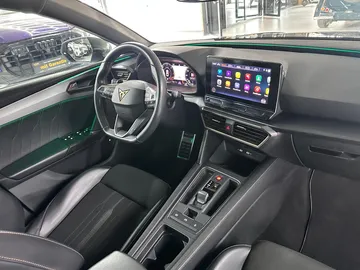 Car image 29
