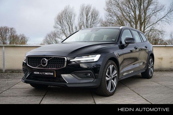 Volvo V60 Cross Country AWD B5 184 kW image number 1