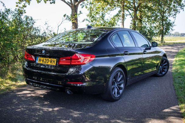 BMW 520i 135 kW image number 2