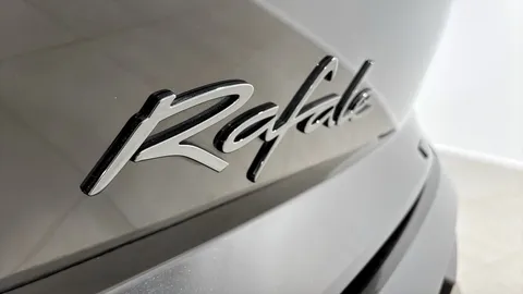 Car image 26