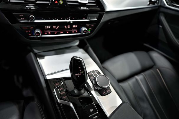 BMW 540d xDrive 250 kW image number 21