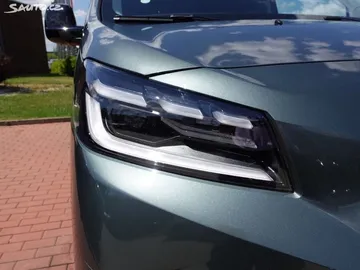 Car image 33